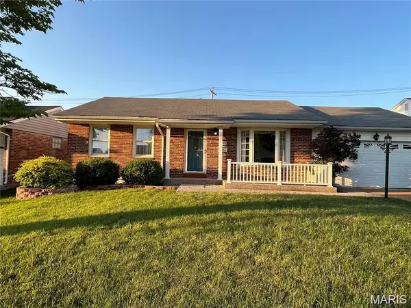 3821 Upton Street, St Louis, MO 63116