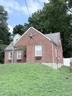 207 Tiffin Avenue, Ferguson, MO 63135 - #2