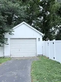 207 Tiffin Avenue, Ferguson, MO 63135 - #3