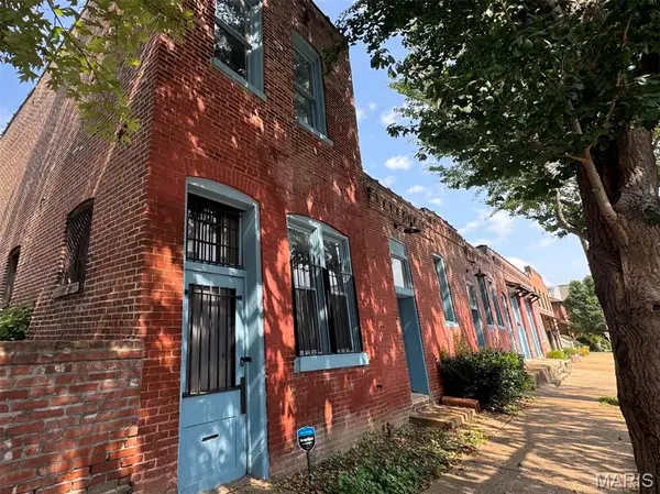1517 Vail Place, St Louis, MO 63104