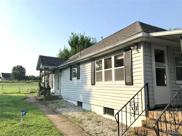 21670 County Road 3644, St James, MO 65559