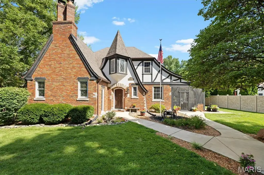 105 Florence Street, Lebanon, IL 62254 - #1