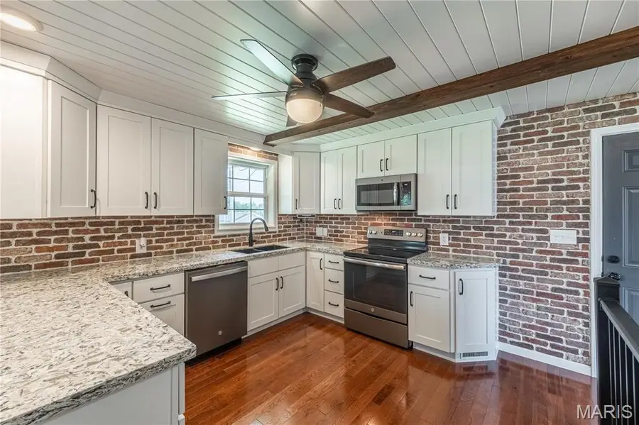 1009 Old Saint Marys Road, Perryville, MO 63775 - #2
