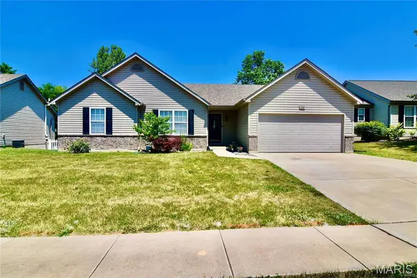 1318 Forest Way Drive, Wentzville, MO 63385
