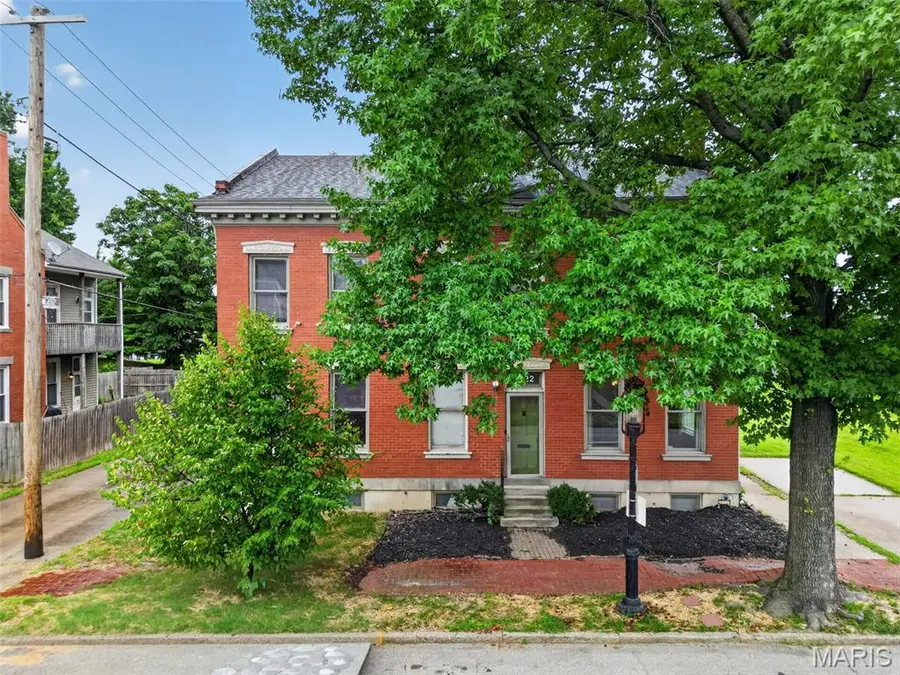 1324 S 9th Street, Saint Louis, MO 63104 - #2
