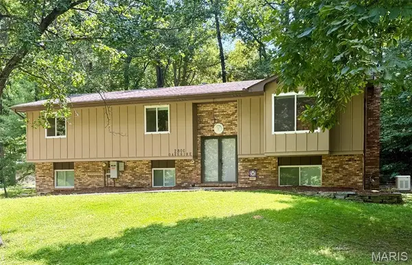 2800 Oakshire Circle, Cape Girardeau, MO 63701