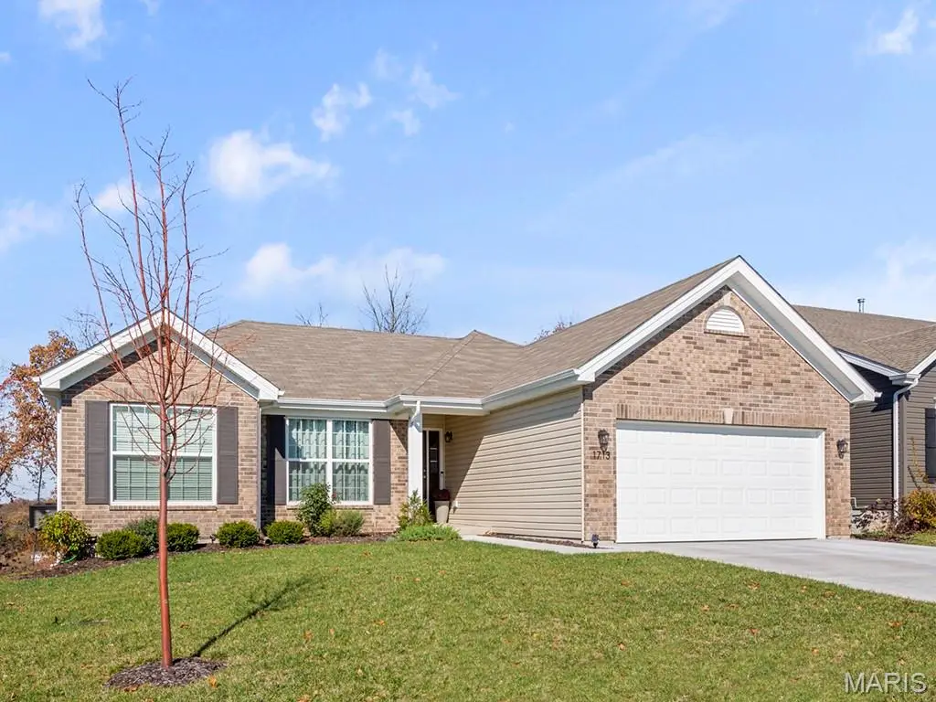 2 Hickory At Bluestem Estates, Lake Saint Louis, MO 63367 - #1