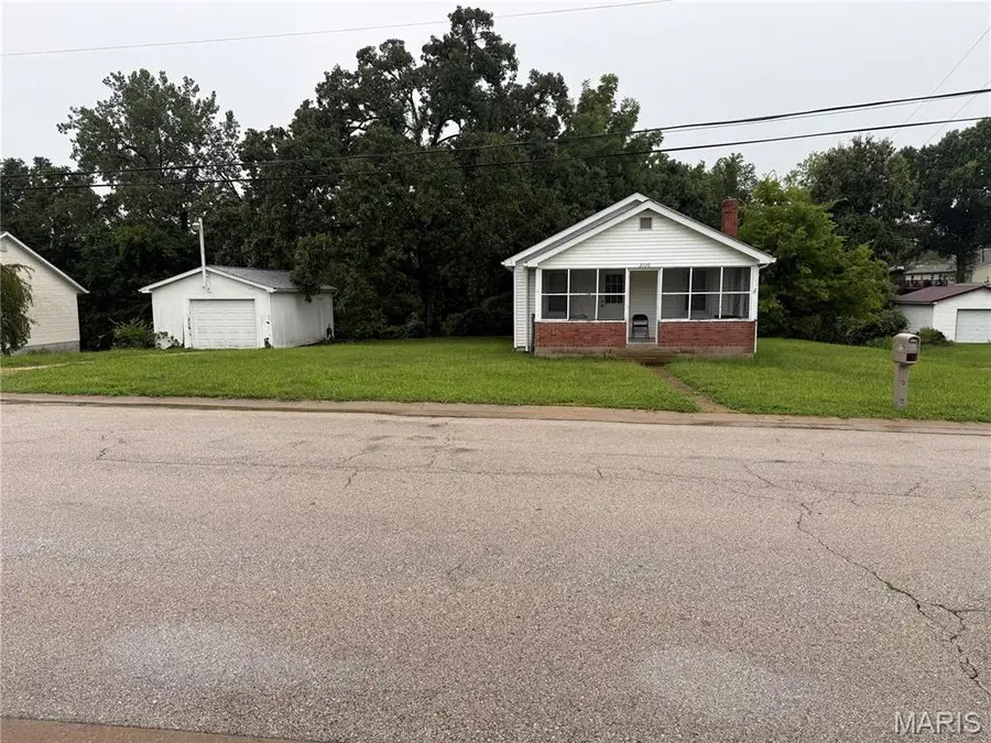 2110 Missouri Avenue, Festus, MO 63028 - #2