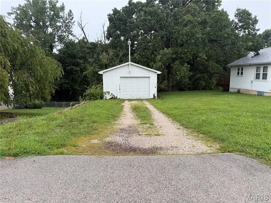 2110 Missouri Avenue, Festus, MO 63028 - #3