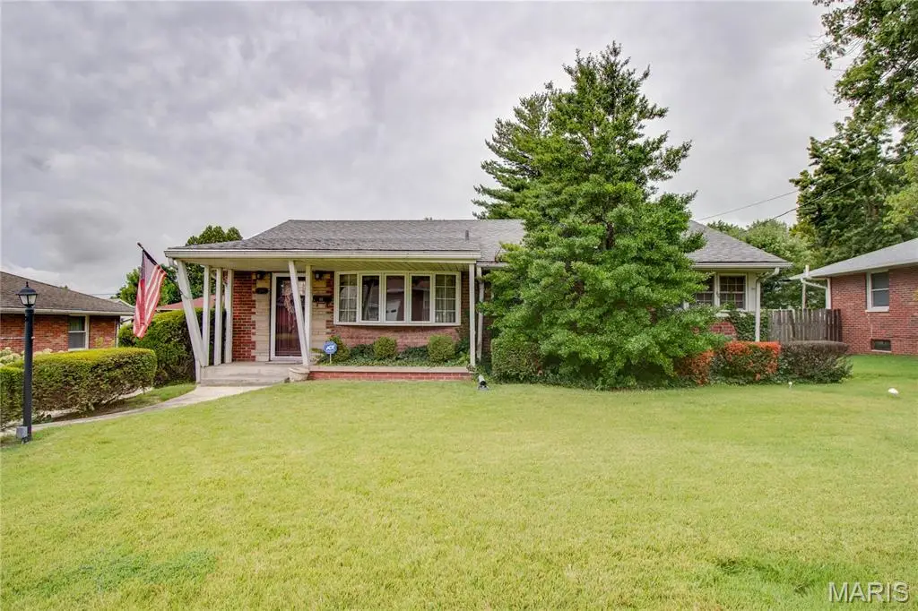 236 Alben Street, Alton, IL 62002 - #1