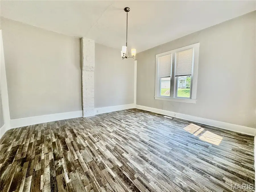 420 E Mckinley Street, Belleville, IL 62220 - #3