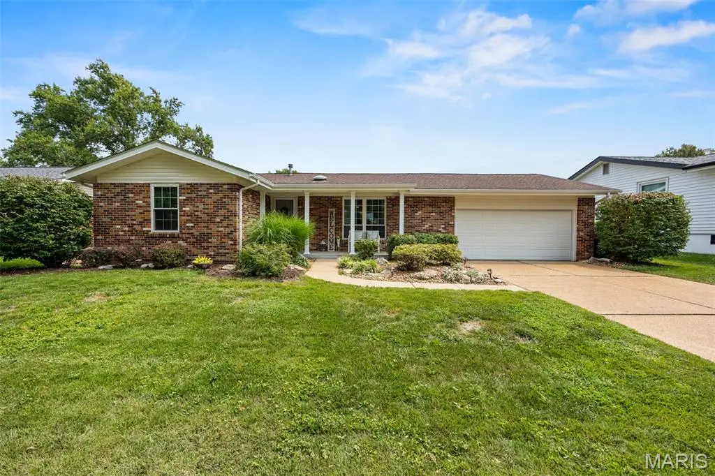 5730 Chatport Road, Saint Louis, MO 63129 - #1