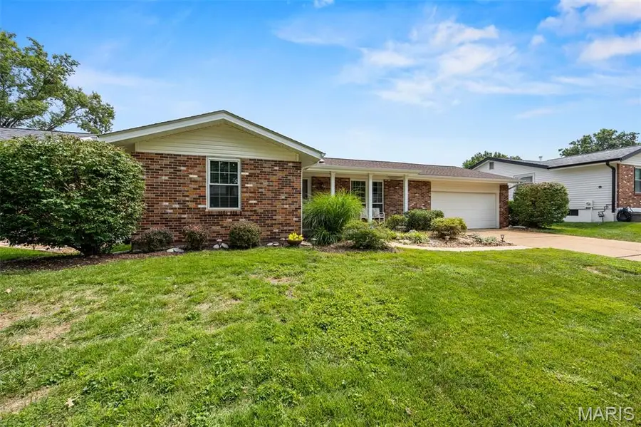5730 Chatport Road, Saint Louis, MO 63129 - #2