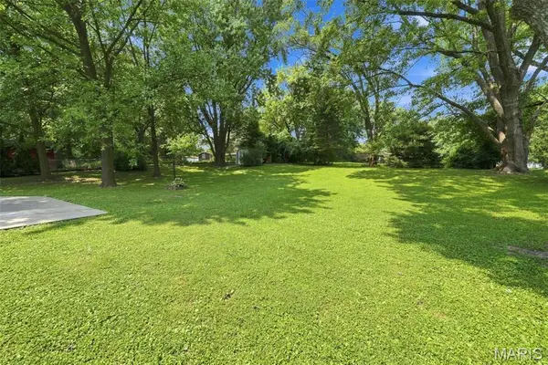 1408 Belgrove Drive, St Louis, MO 63137