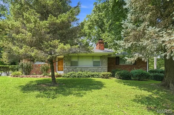 1329 Coburg Lands Drive, Bellefontaine Nghbrs, MO 63137
