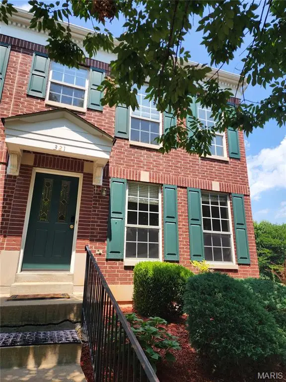 321 Heritage Commons Circle, O'Fallon, MO 63368
