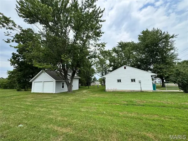 641 S Walnut Street, Gerald, MO 63037