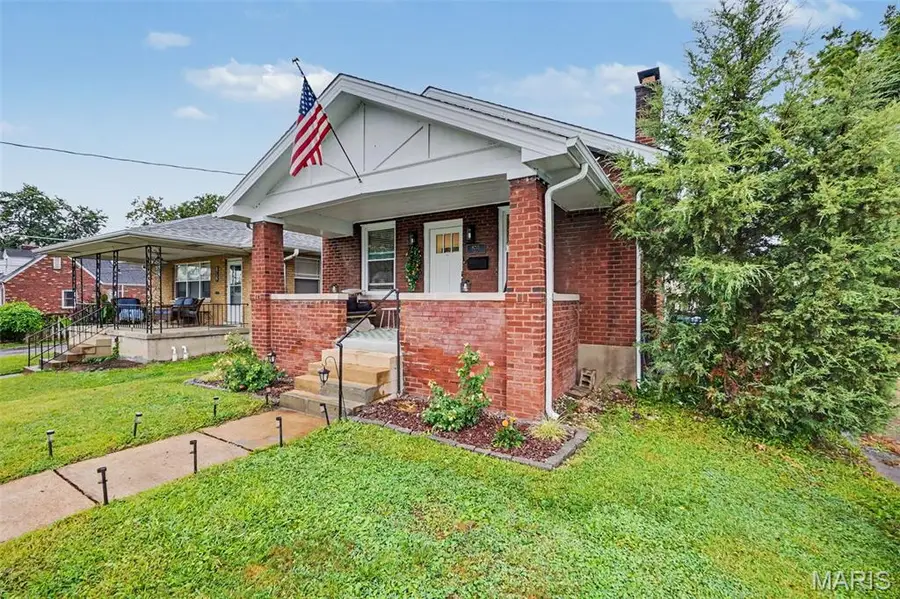 8735 Brenda Avenue, Affton, MO 63123 - #2
