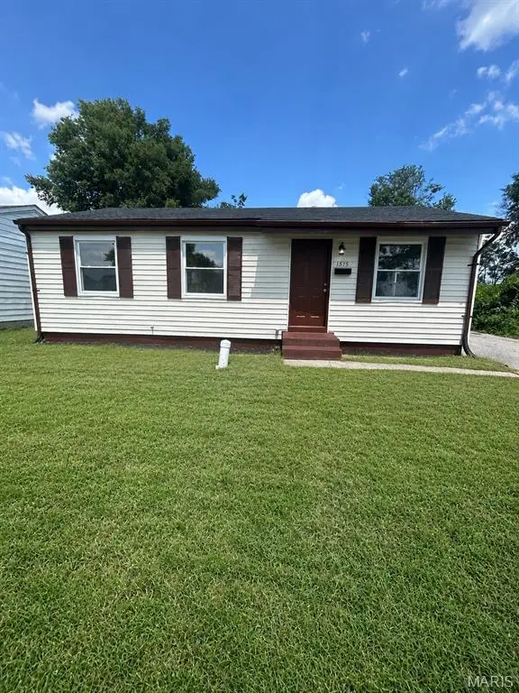 1515 Andrews Drive, Cahokia, IL 62206