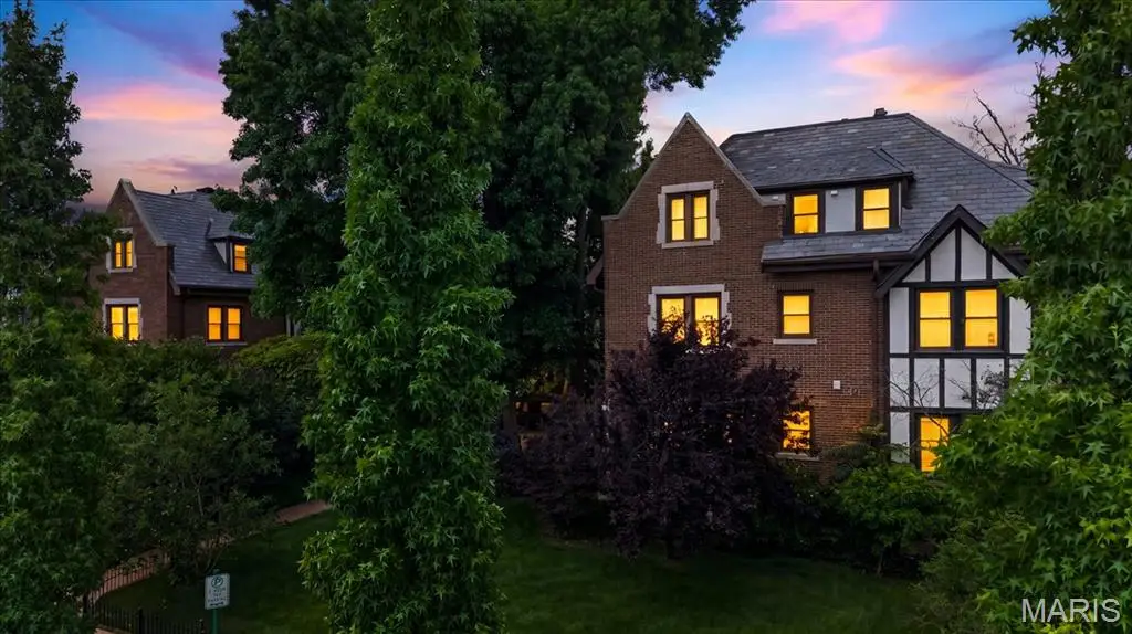 7625 Wydown Boulevard #1S, Clayton, MO 63105 - #1