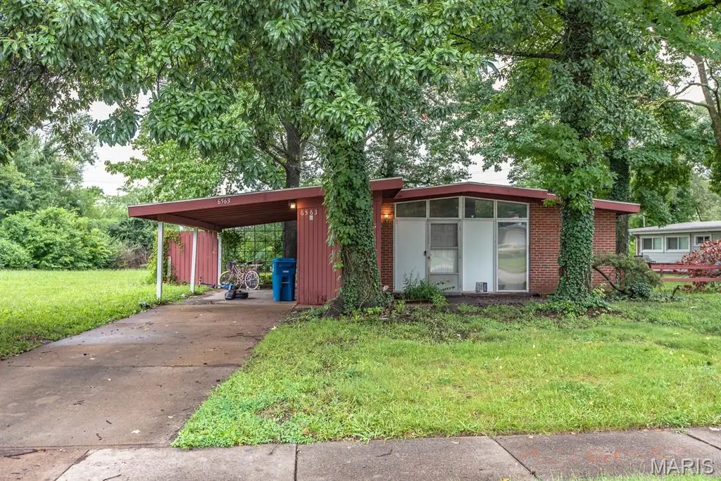 6563 January Avenue, Berkeley, MO 63134 - #1