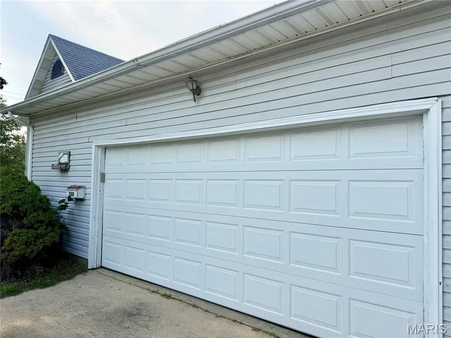 200 E Boone Street, Salem, IL 62881 - #3