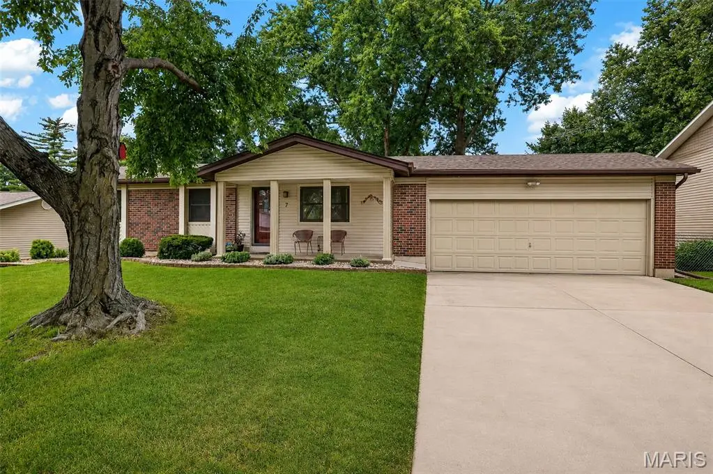 7 Park Charles Boulevard N, Saint Peters, MO 63376 - #1