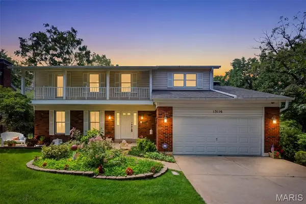 13116 Huntercreek Ridge Road, Des Peres, MO 63131