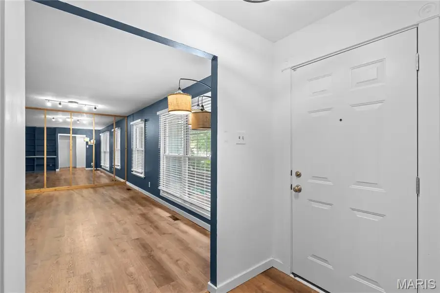 1722 Roth Hill Drive, Maryland Heights, MO 63043 - #3