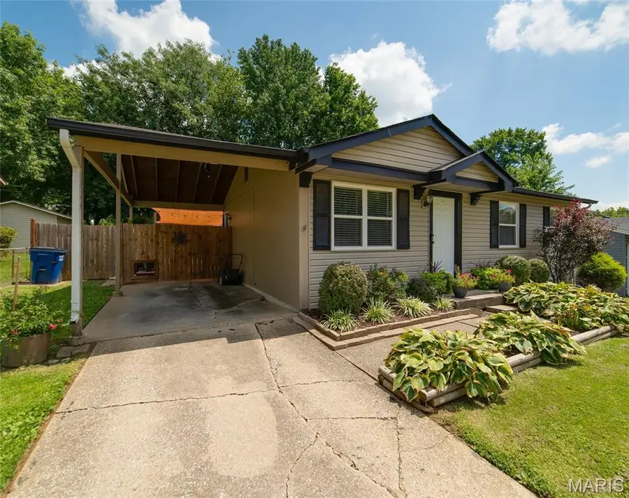 1334 Saint Gregory Lane, Saint Charles, MO 63304 - #2