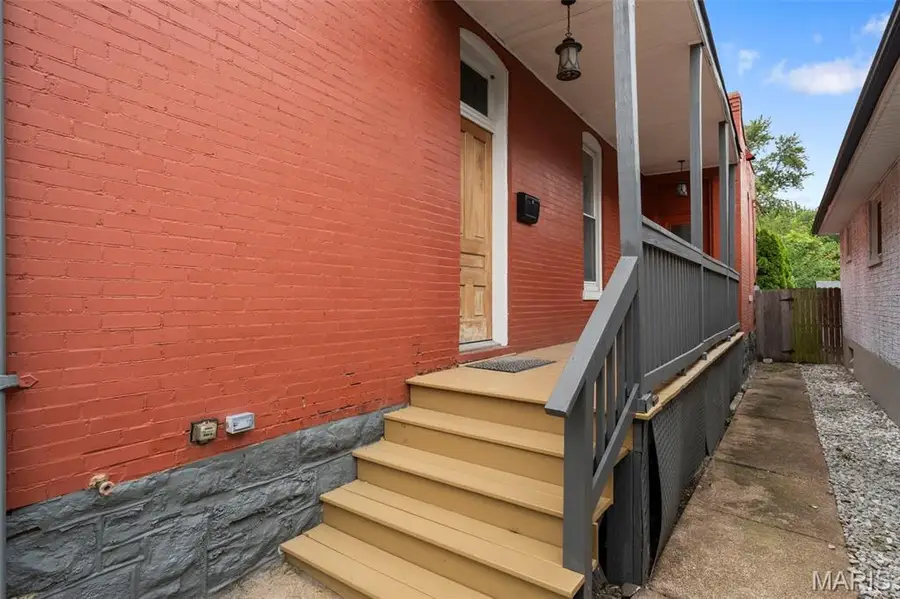 2928 Louisiana Avenue, Saint Louis, MO 63118 - #2