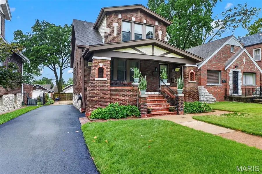 3858 Loughborough Avenue, Saint Louis, MO 63116 - #3