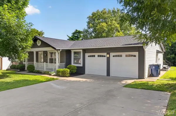 1712 Pensacola Drive, Unincorporated, MO 63146