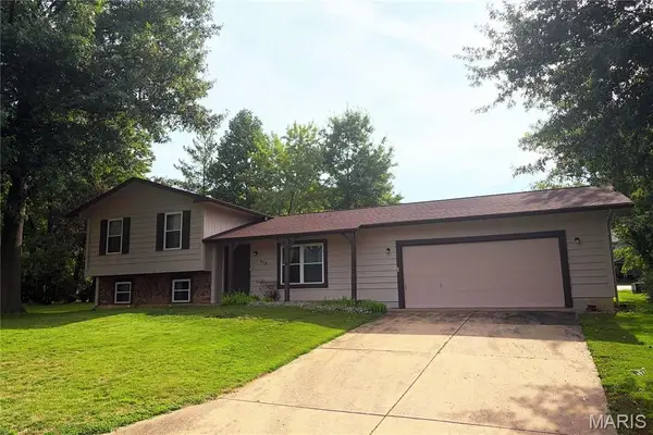 612 Lakewood Drive, Lake St Louis, MO 63367