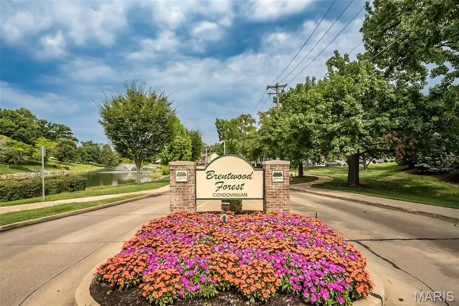 9122 Eager Road, Brentwood, MO 63144 - #2