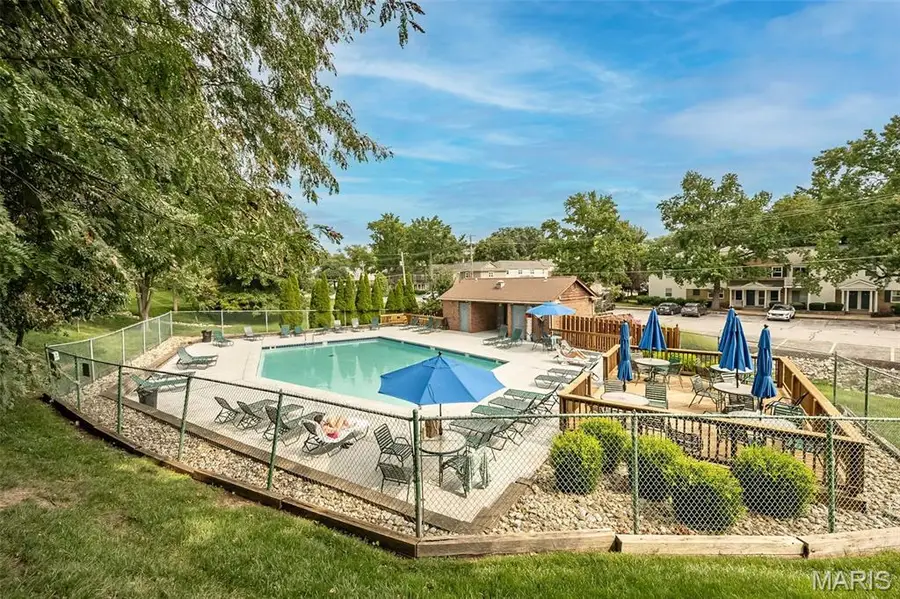 9122 Eager Road, Brentwood, MO 63144 - #3