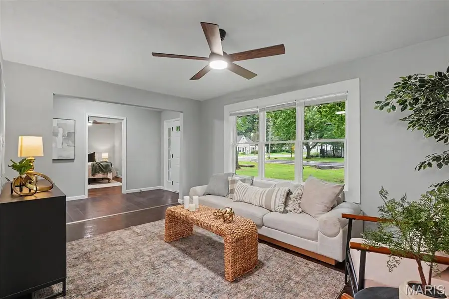 12036 Larimore Road, Saint Louis, MO 63138 - #3