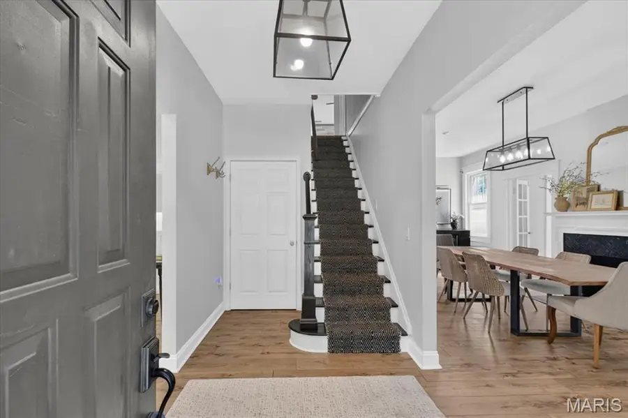6105 Simpson Avenue, Saint Louis, MO 63139 - #3