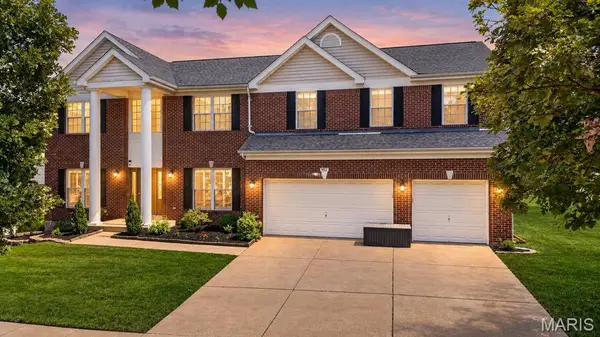902 Stablefield Court, Creve Coeur, MO 63141