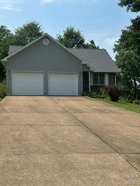 305 Sunny Acres Drive, Doniphan, MO 63935