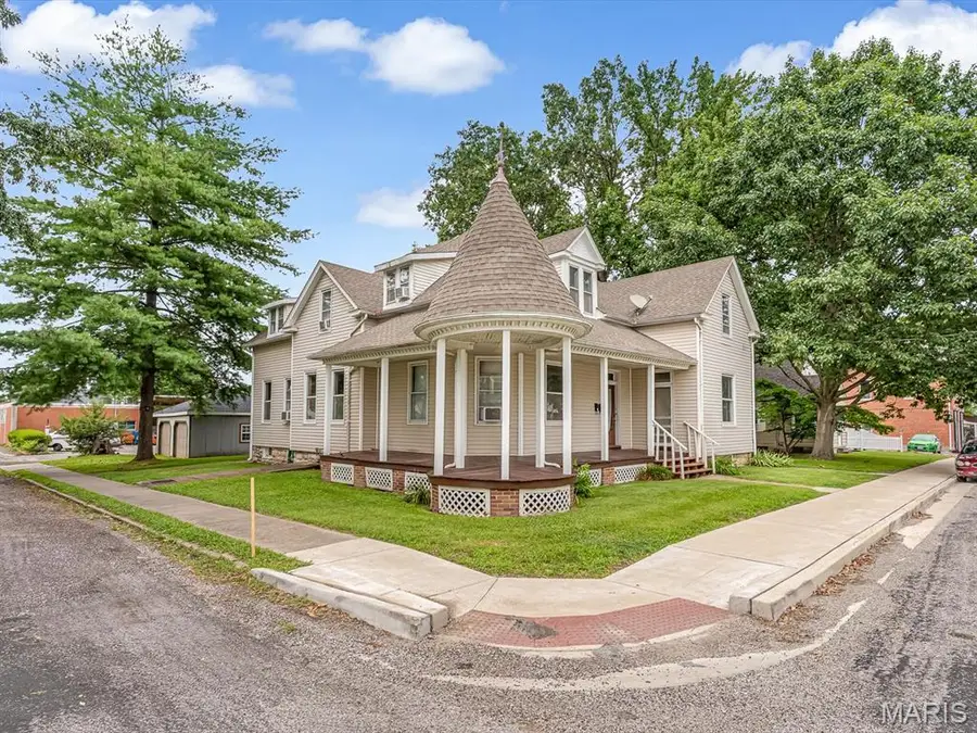 23 W Laurel Street, Millstadt, IL 62260 - #2