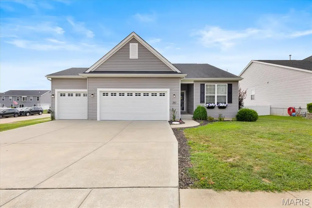 350 Huntleigh Parkway, Wentzville, MO 63385 - #1