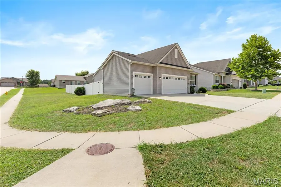 350 Huntleigh Parkway, Wentzville, MO 63385 - #3