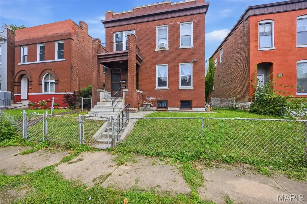 6726 Vermont Avenue, Saint Louis, MO 63111 - #1