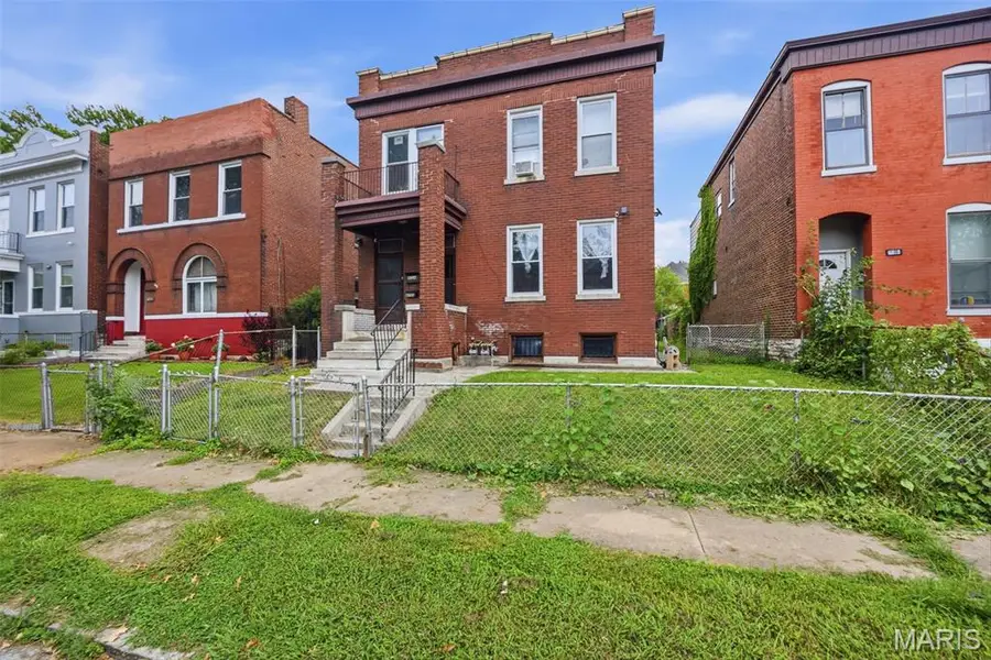 6726 Vermont Avenue, Saint Louis, MO 63111 - #3