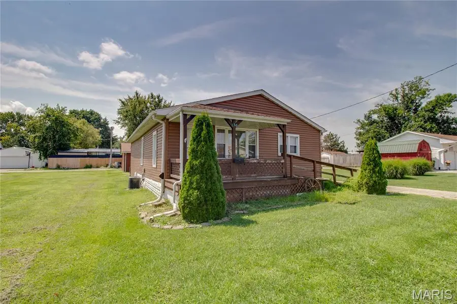130 W Maple Street, Hartford, IL 62048 - #2