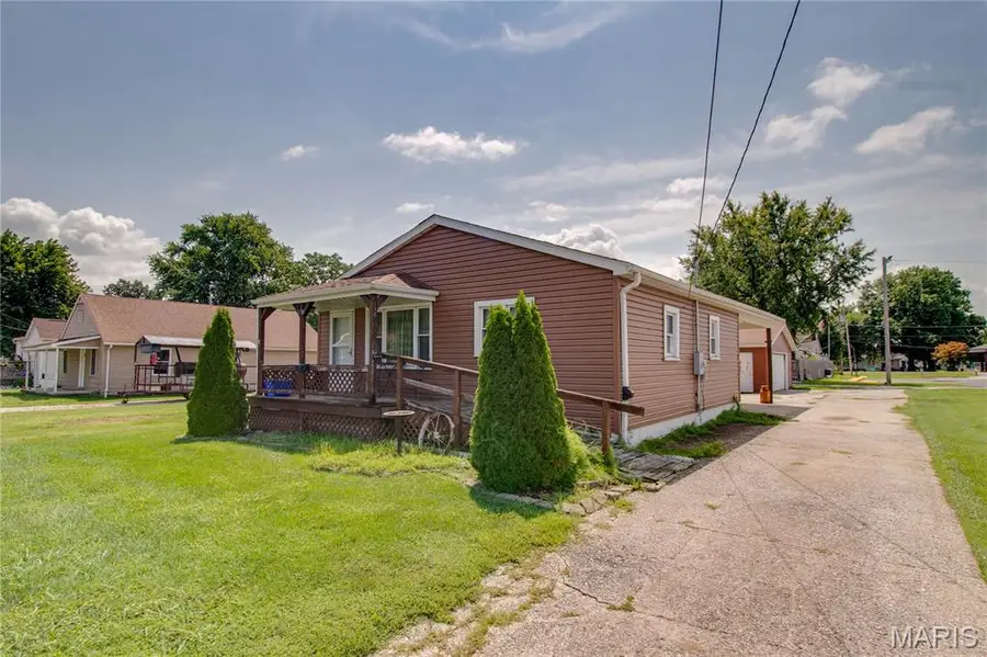 130 W Maple Street, Hartford, IL 62048 - #3