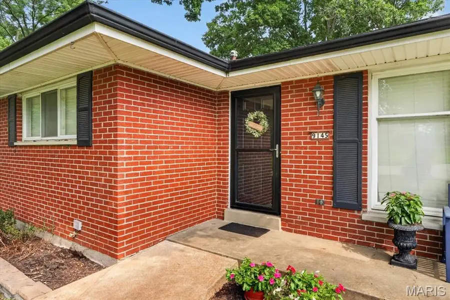 9145 Missy Court, Saint Louis, MO 63123 - #3