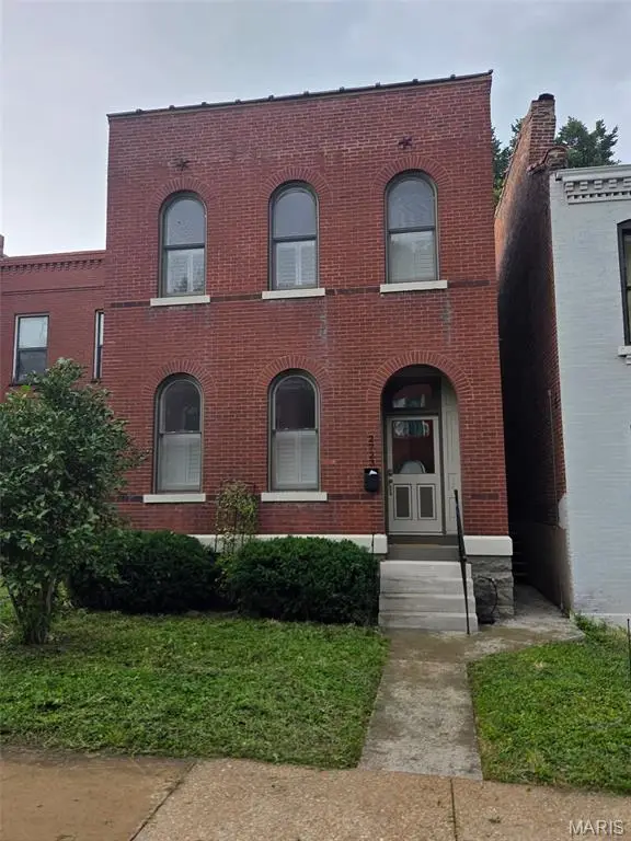 2723 Allen Avenue, Saint Louis, MO 63104 - #1
