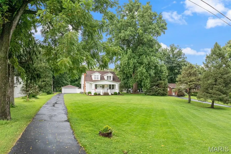 117 Wayland Avenue, Troy, IL 62294 - #2